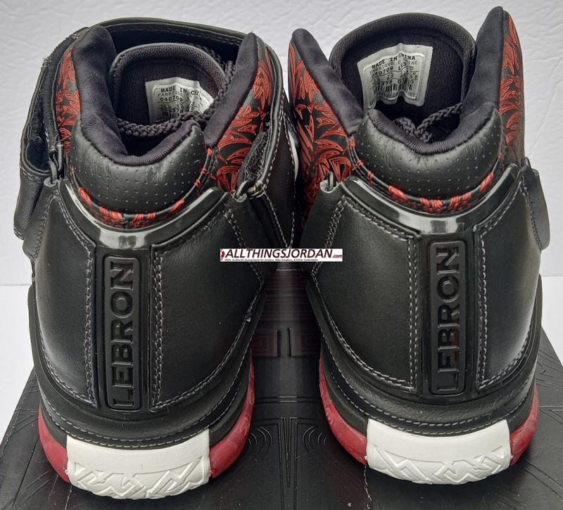 Nike Air Zoom Lebron II (Lebron James 2nd shoe) (Black/White-Met Silver-Var Red) 309378 011  Size US 10.5M